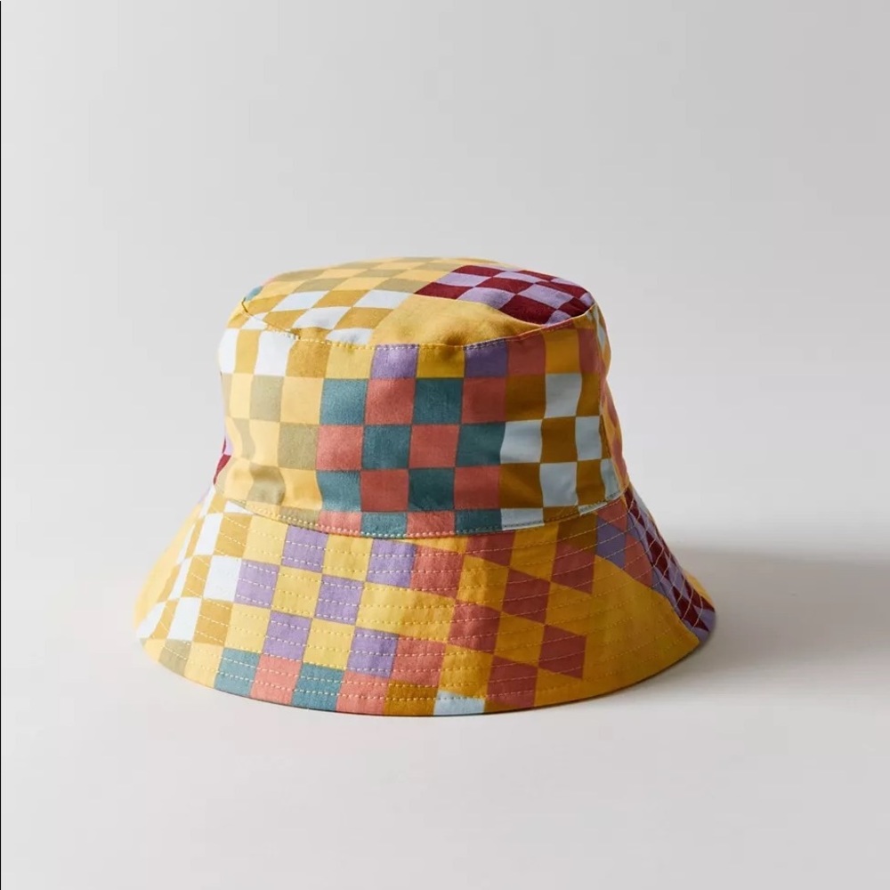 UO-Baggu -Bucket Hat-Orange
